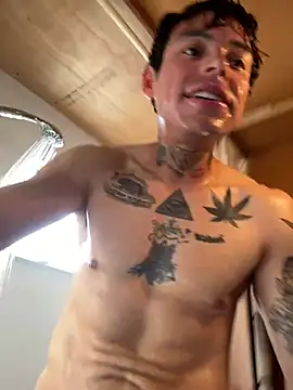 Imnotabatman45 online show from April 15, 2026, 11:27 pm