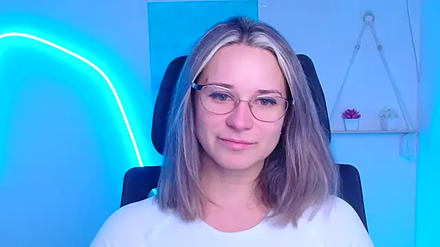 Melodie Aster online show from January 12, 2026, 12:23 pm