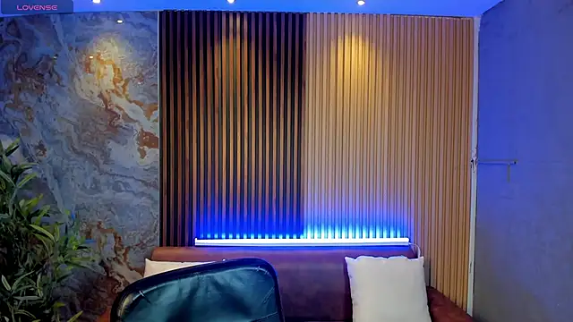 Snapshot of TiffanyHoustton chatting on February 20, 2026, 11:34 am TiffanyHoustton online show from February 20, 2026, 11:34 am