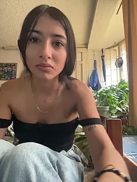 lya  brown online show from March 23, 2026, 12:38 pm