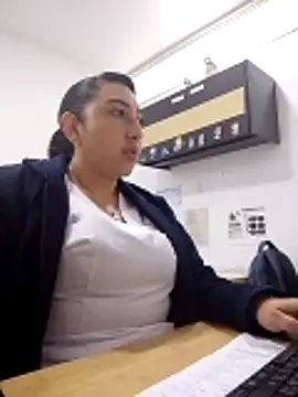 Valeria montana  online show from February 10, 2026, 12:04 pm