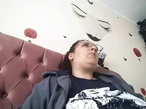 Snapshot of Dana92va chatting on February 21, 2026, 11:12 am Dana92va online show from February 21, 2026, 11:12 am