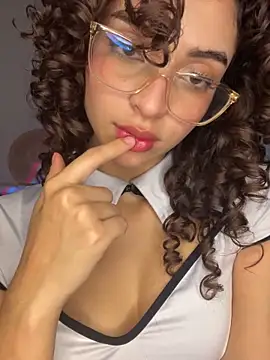 Anne Wyntheris online show from March 3, 2026, 3:46 am