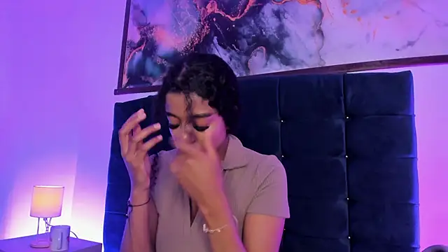 arianna roxe online show from January 17, 2026, 7:01 am