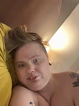 Snapshot of kimberlyAnnwilber96 chatting on December 2, 2025, 10:00 pm kimberlyAnnwilber96 online show from December 2, 2025, 10:00 pm