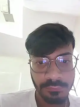 Snapshot of farooq2001 chatting on December 3, 2025, 11:09 am farooq2001 online show from December 3, 2025, 11:09 am