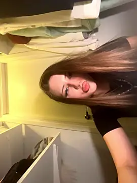 TanyaMoor online show from December 4, 2025, 4:17 pm