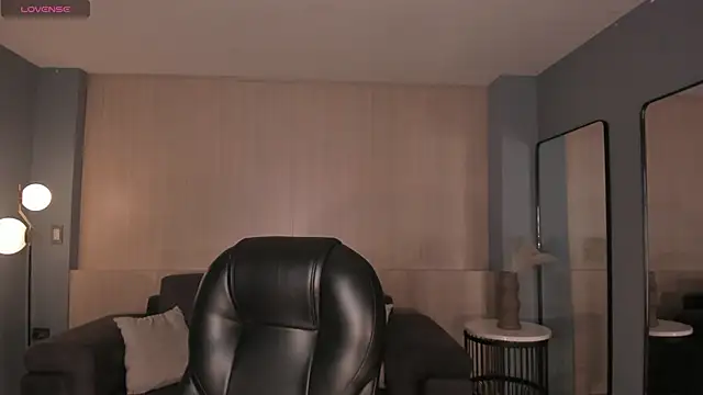 MadisonKane online show from April 13, 2026, 11:25 am