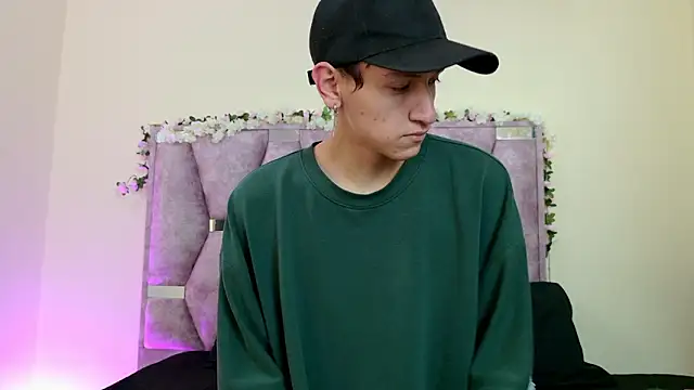 iris and damian online show from February 17, 2026, 5:21 pm