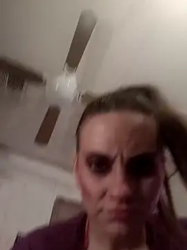 snowbird1117 online show from March 28, 2026, 8:54 pm