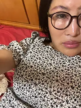 luckybaby666999 online show from June 14, 2026, 4:30 pm