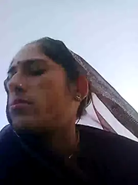 mayankahotxx online show from December 5, 2025, 11:09 am