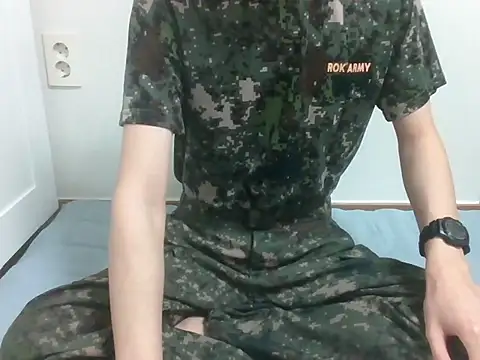 dongjun21 online show from February 24, 2026, 8:15 am