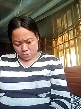 Snapshot of AlilaK2 chatting on February 26, 2026, 2:44 am AlilaK2 online show from February 26, 2026, 2:44 am