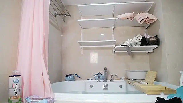 Snapshot of Suotomeai chatting on March 4, 2026, 11:45 pm Suotomeai online show from March 4, 2026, 11:45 pm