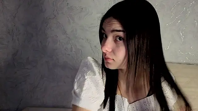 Laura Sunday online show from March 10, 2026, 12:31 pm