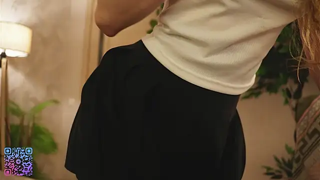 emilka milka online show from March 20, 2026, 1:12 pm