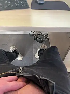 Snapshot of Dodo2223 chatting on February 25, 2026, 4:18 pm Dodo2223 online show from February 25, 2026, 4:18 pm