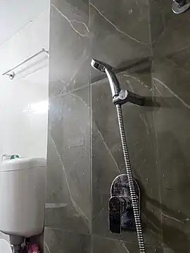 boyfromMum bai online show from April 15, 2026, 7:51 pm