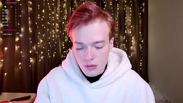 Kristenegor online show from December 18, 2025, 10:19 am