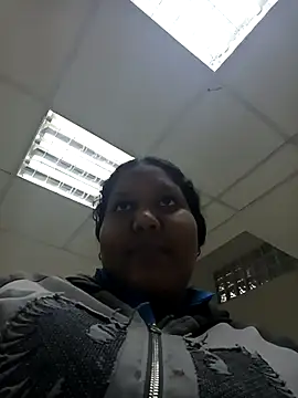 VaneandRossy online show from February 13, 2026, 11:43 am