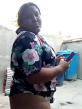 VaneandRossy online show from January 17, 2026, 9:40 pm