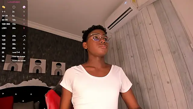 teylor lovee online show from March 20, 2026, 8:54 pm