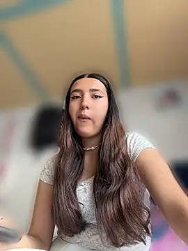 Alix Rousses21 online show from April 27, 2026, 2:59 pm