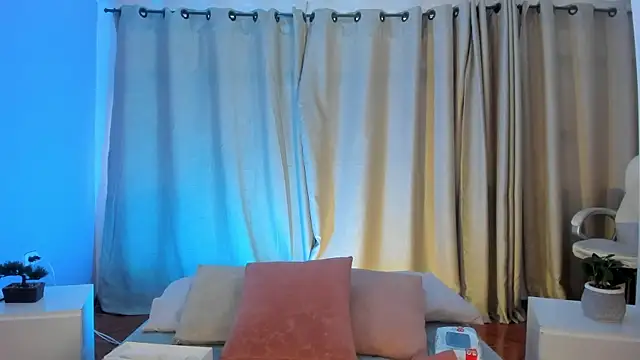 Amy Parkker online show from April 8, 2026, 12:50 pm