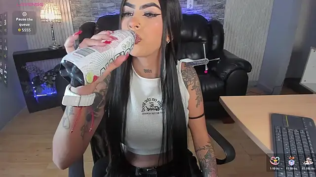 Snapshot of _hanna_miller__ chatting on January 10, 2026, 8:15 pm hanna miller online show from January 10, 2026, 8:15 pm