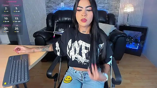 Snapshot of _hanna_miller__ chatting on January 9, 2026, 8:49 pm hanna miller online show from January 9, 2026, 8:49 pm