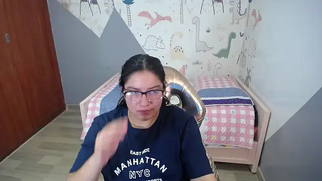 Snapshot of eva_smit_t chatting on January 9, 2026, 2:51 am eva smit t online show from January 9, 2026, 2:51 am