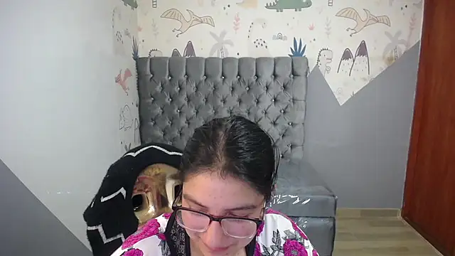 Snapshot of eva_smit_t chatting on February 6, 2026, 2:18 am eva smit t online show from February 6, 2026, 2:18 am