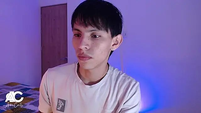 andrew courtzz online show from April 8, 2026, 8:21 pm