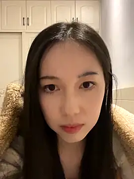 Snapshot of DD-52 chatting on December 4, 2025, 10:25 am DD-52 online show from December 4, 2025, 10:25 am