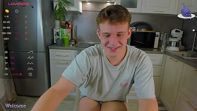 Snapshot of fruitninjaga chatting on December 18, 2025, 3:05 pm fruitninjaga online show from December 18, 2025, 3:05 pm