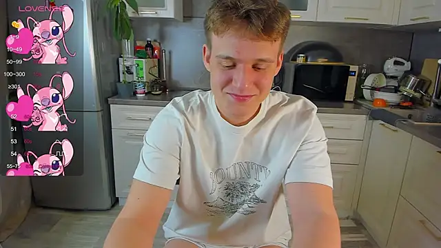 Snapshot of fruitninjaga chatting on December 22, 2025, 6:19 pm fruitninjaga online show from December 22, 2025, 6:19 pm