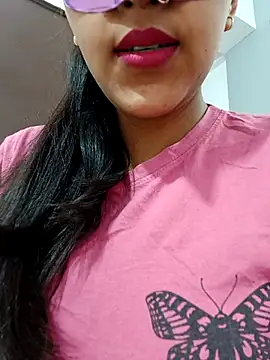 Shivani hotty online show from March 19, 2026, 6:13 am