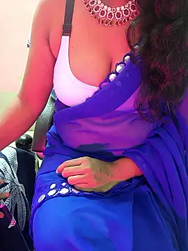 Preeti345 online show from June 13, 2026, 9:18 am