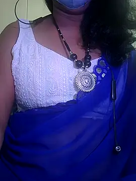 Preeti345 online show from July 18, 2026, 4:26 pm