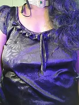 Preeti345 online show from June 27, 2026, 1:17 pm