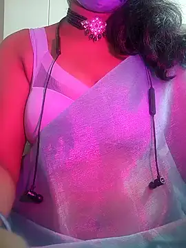 Preeti345 online show from July 7, 2026, 12:42 pm
