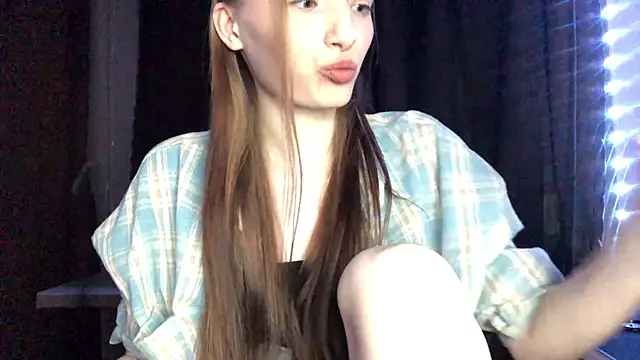 Cleonoth2o online show from June 19, 2026, 9:09 pm