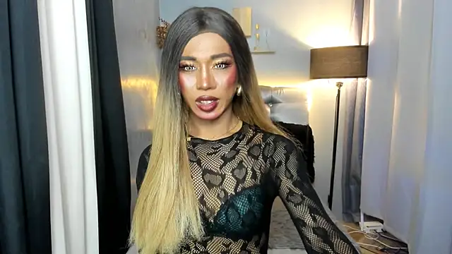 TsBlackHORSECOCKcalix online show from May 13, 2026, 9:33 pm