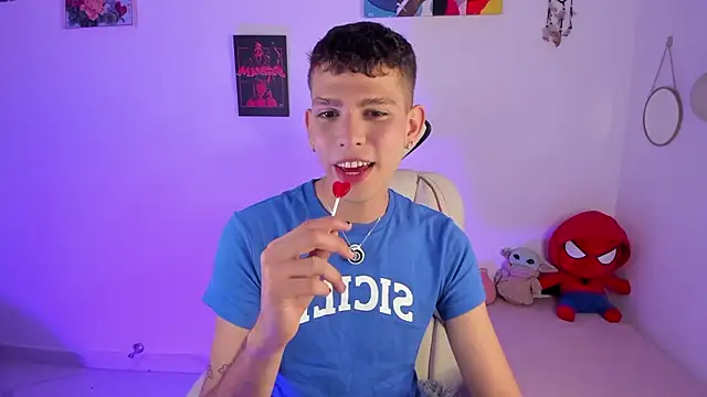 Snapshot of Jasson___ chatting on February 2, 2026, 12:31 am Jasson online show from February 2, 2026, 12:31 am