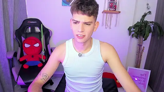 Snapshot of Jasson___ chatting on July 15, 2026, 2:13 pm Jasson online show from July 15, 2026, 2:13 pm