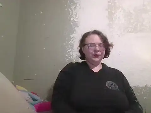 Rentastnrgurl online show from December 15, 2025, 12:00 pm