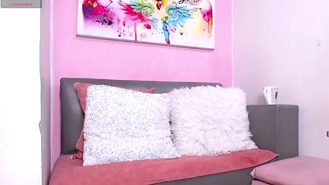 Snapshot of danycute_ chatting on February 25, 2026, 5:02 pm danycute online show from February 25, 2026, 5:02 pm