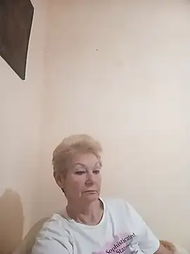 Snapshot of Calypso-Loove chatting on February 3, 2026, 11:37 am Calypso-Loove online show from February 3, 2026, 11:37 am