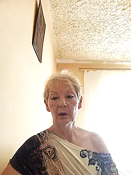 Calypso-Loove online show from July 14, 2026, 9:03 am
